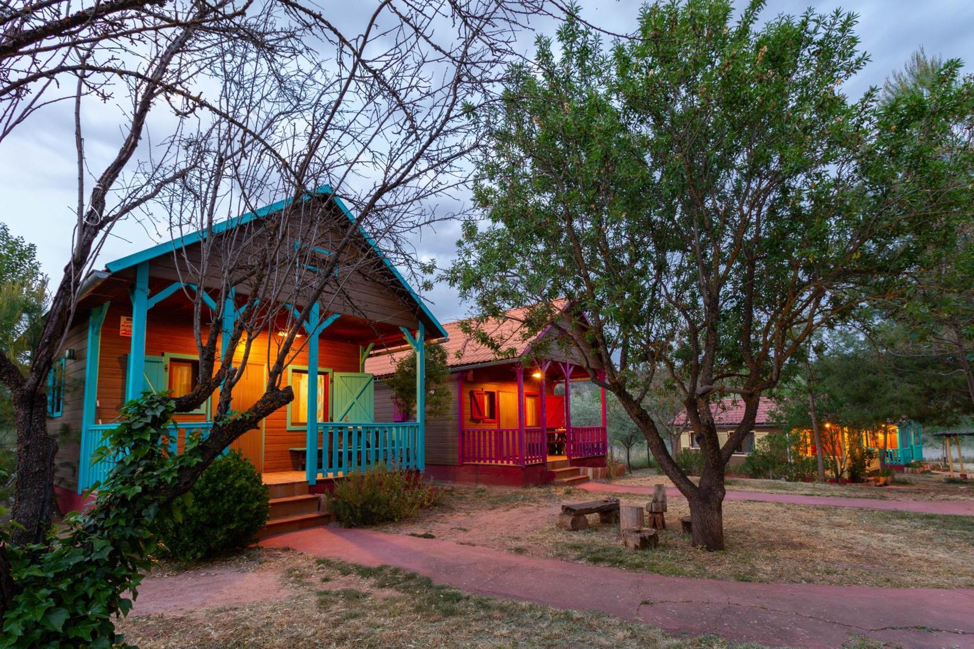 Las Casas De La Vega Enguídanos Exterior photo