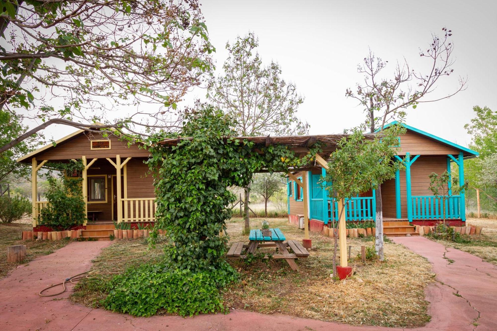 Las Casas De La Vega Enguídanos Exterior photo